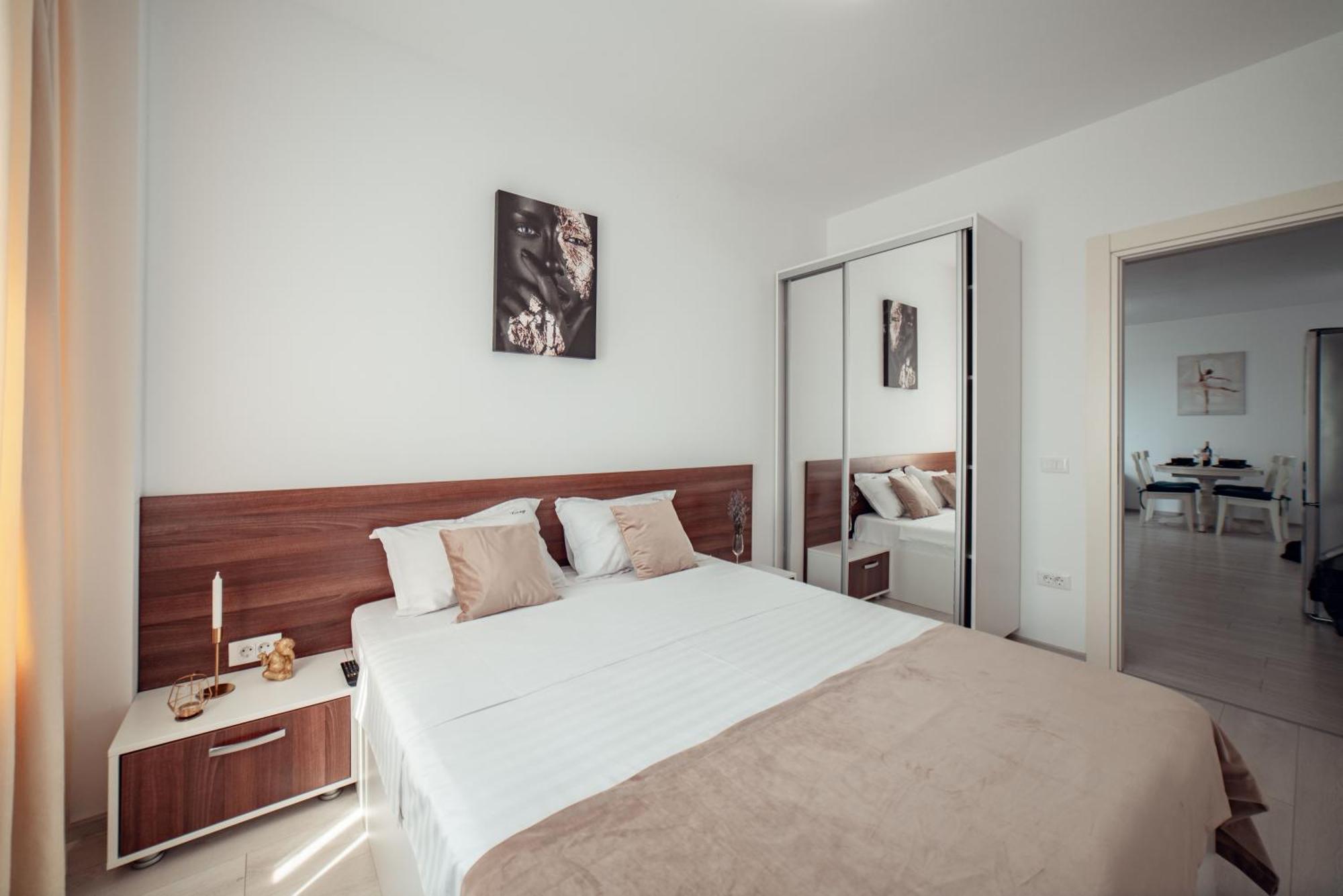 Cozy Apartments At Q Residence - Palas Mall ياش المظهر الخارجي الصورة