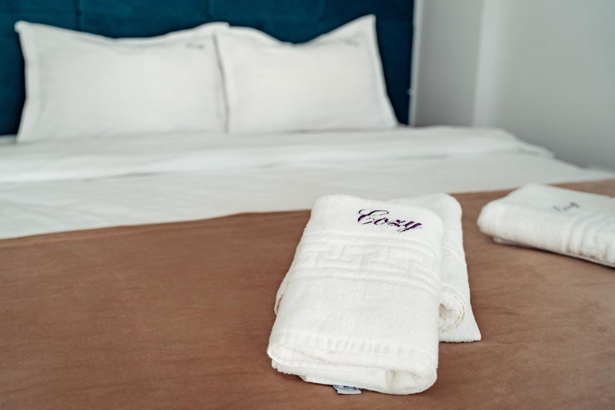 Cozy Apartments At Q Residence - Palas Mall ياش المظهر الخارجي الصورة